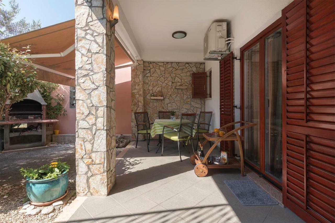 Meri Premantura Exterior photo